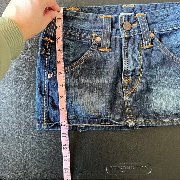 True Religion Y2K Low Rise Denim Mini Skirt Horseshoe Pocket Size 24 - Picture 8 of 8